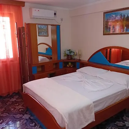 Apartment Gogo's Sea Side *